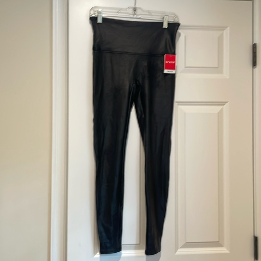 NWT Spanx - Faux Leather Leggings - Black - Size Large